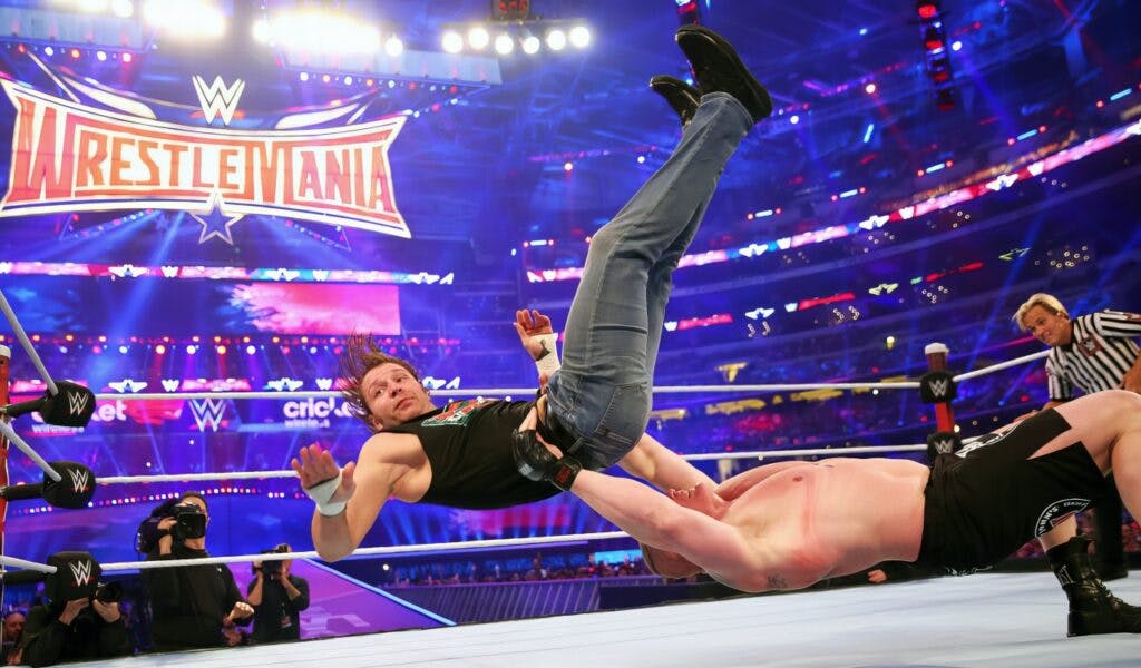 Brock Lesnar vs Dean Ambrose - WrestleMania 32