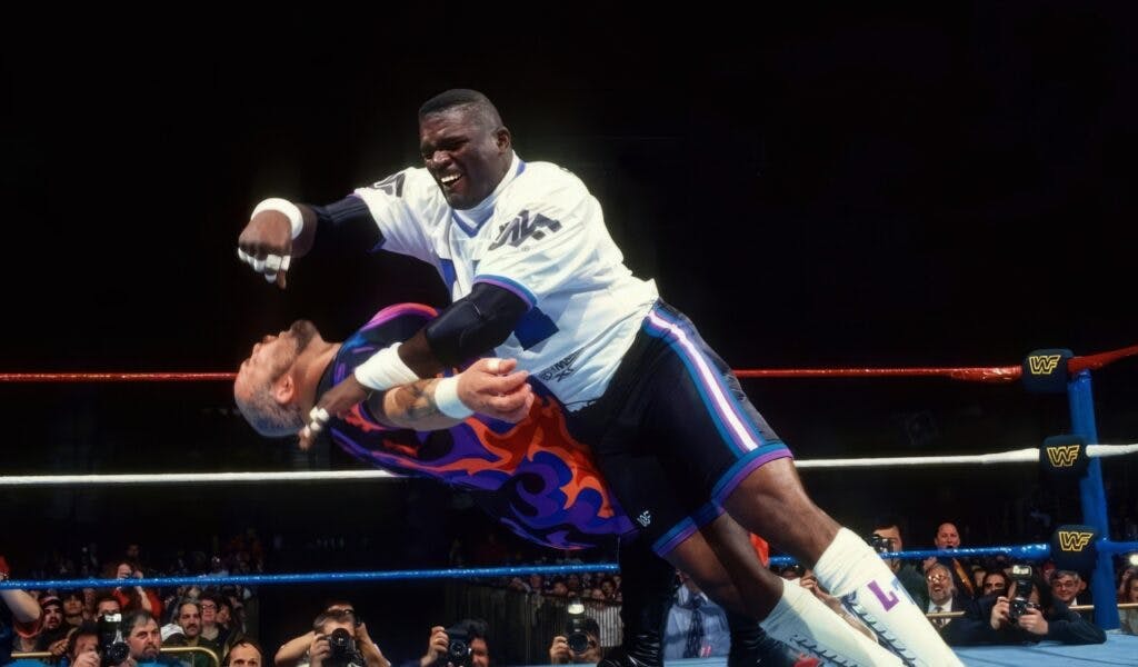 Bam Bam Bigelow vs Lawrence Taylor - WrestleMania 11
